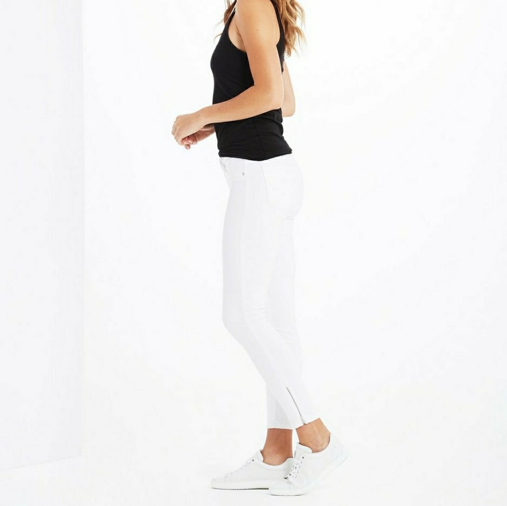 AG White, Zip-Up Ankle Jeans